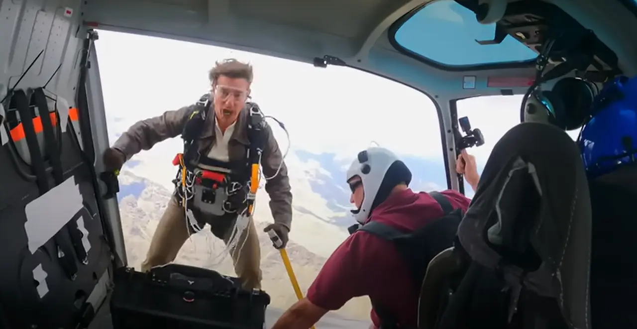 Tom Cruise’s Daring ‘Mission: Impossible – Final Reckoning’ Stunt Wows Fans